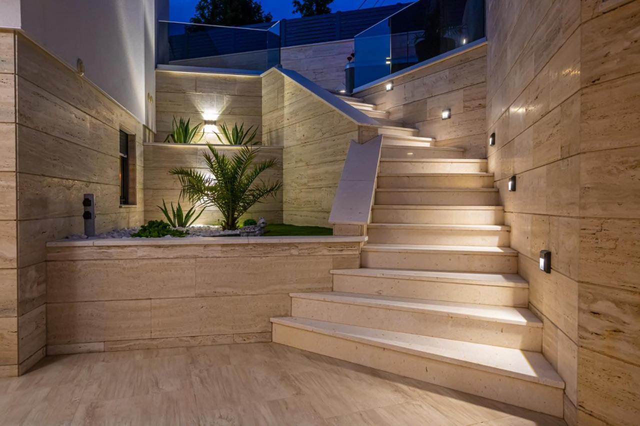 Villa Marassi With Heated Pool, Hot Tub And Sauna Crikvenica Kültér fotó