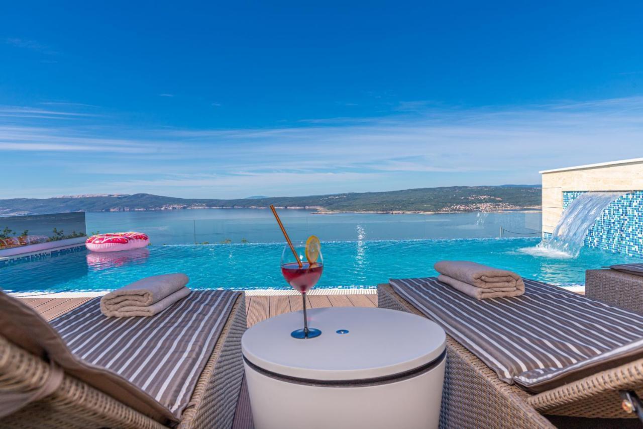 Villa Marassi With Heated Pool, Hot Tub And Sauna Crikvenica Kültér fotó
