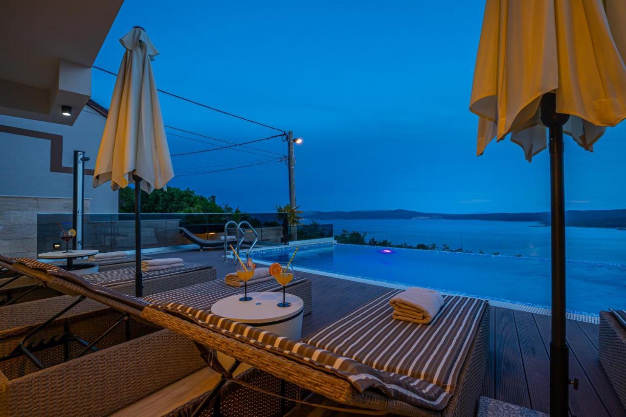 Villa Marassi With Heated Pool, Hot Tub And Sauna Crikvenica Kültér fotó