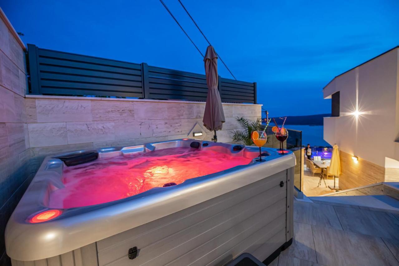 Villa Marassi With Heated Pool, Hot Tub And Sauna Crikvenica Kültér fotó